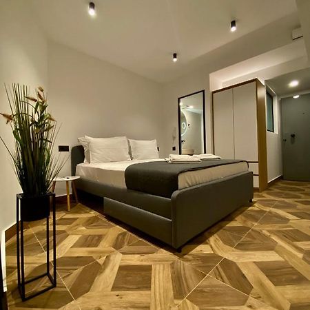 Sunshine Cozy Central Studio Basement كاندية المظهر الخارجي الصورة